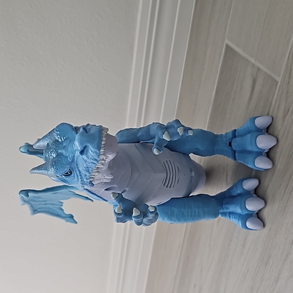 Robotic IceBlast Roaring Walking Dragon WORKING TOY - Picture 4 of 12